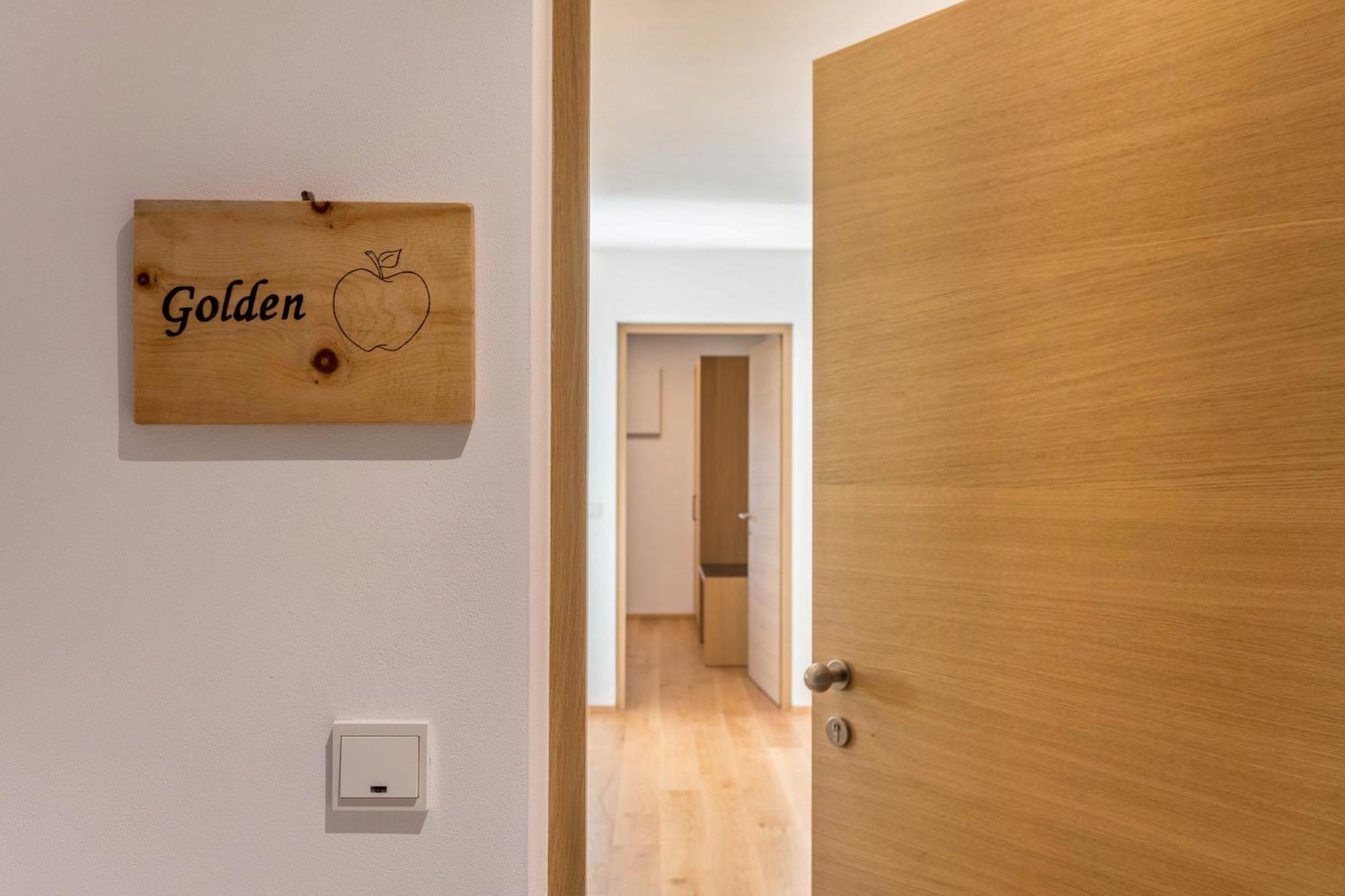 Ferienwohnungen Karin - Golden Termeno Bagian luar foto
